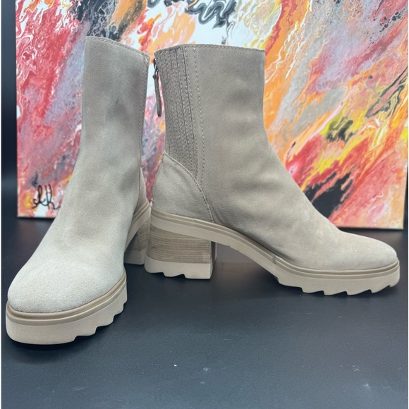 Dolce Vita Martey H2O Boot in Ivory Suede SZ7.5 - Picture 4 of 14